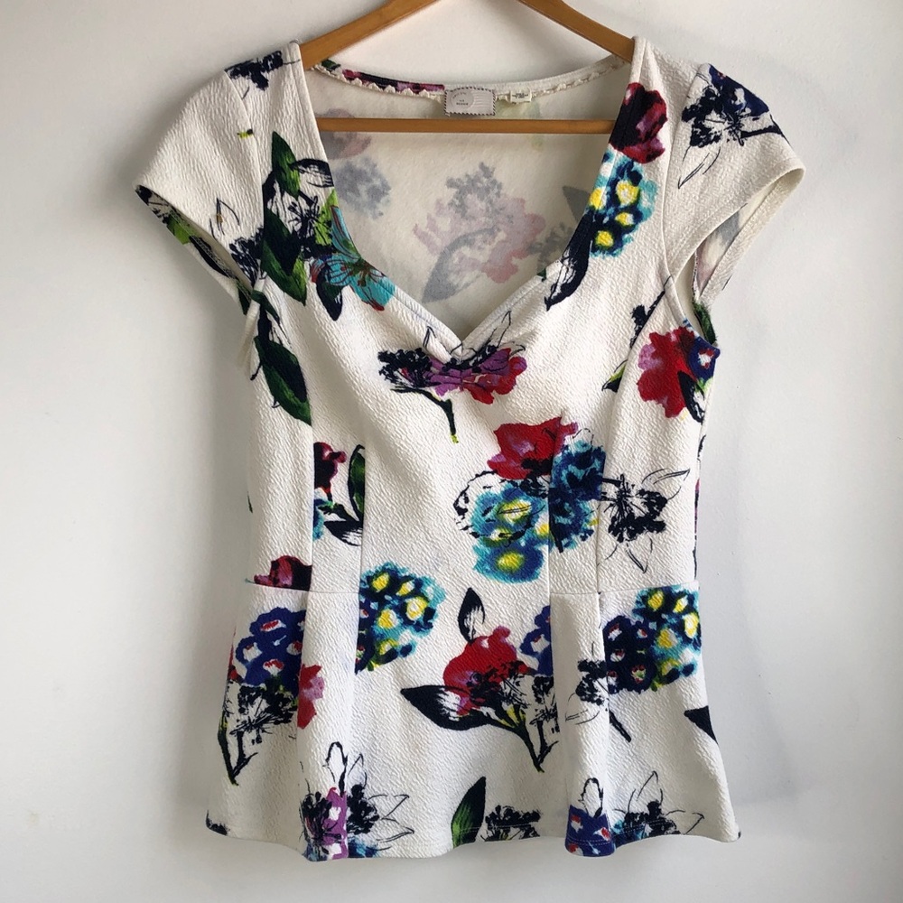 Anthropologie Postmark White Floral V-Neck Cap Sleeve Top